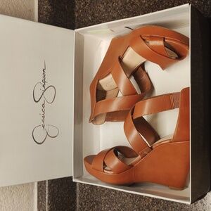Sale!🔥Jessica Simpson "Jadyn" Cross Strap Wedge Heels Zip Back Cognac "Luggage"